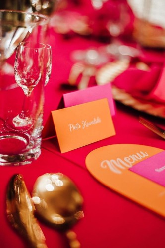 winietki pomarańczowe z białym drukiem.JPG