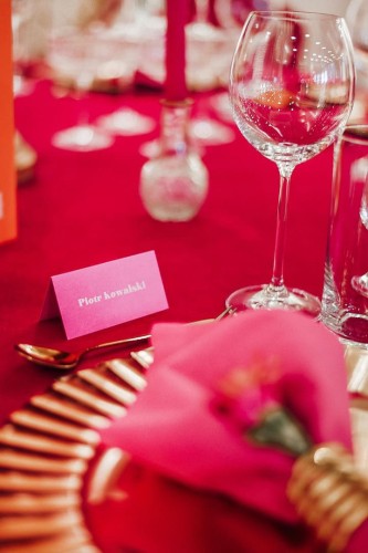 winietki różowe z białym drukiem.JPG