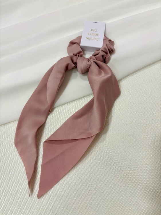 scrunchie na wieczór panieński róż.jpg