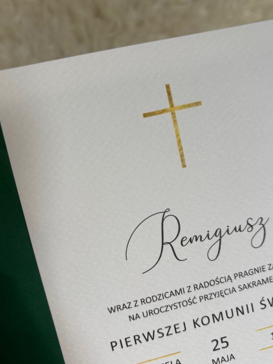 zaproszenia komunijne złoty krzyżyk.jpg