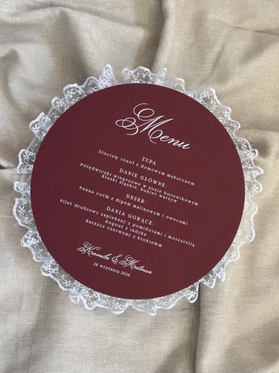 menu weselne koło z koronką bordo