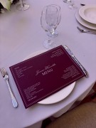 duże menu weselne bordowe z białym drukiem