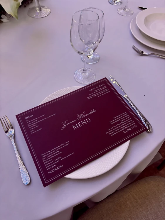 duże menu weselne bordowe z białym drukiem