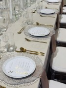 menu weselne okrągłe złocone z winietką 2w1
